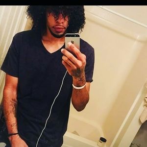 Meet your Posher, Quinton